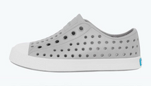 Load image into Gallery viewer, Native Jefferson Pigeon Grey & Shell White