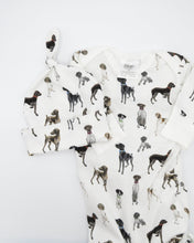 Load image into Gallery viewer, German Shorthaired Pointers Newborn Hat &amp; Gown