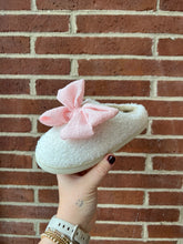 Load image into Gallery viewer, MIA Little Cozi Shearling with Pink Bow