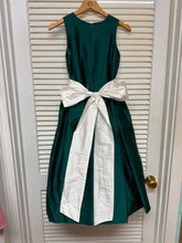 Load image into Gallery viewer, Hunter Green Sleeveless Dress with White Sash