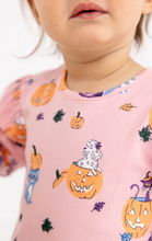 Load image into Gallery viewer, Long Sleeve Penny's Play Bubble- Candy and Critters (Sandpearl Pink)