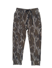 Load image into Gallery viewer, colt performance jogger || mossy oak® original bottomland®