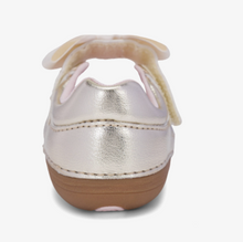 Load image into Gallery viewer, Stride Rite Softmotion Solange- Champagne