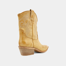 Load image into Gallery viewer, Zahara Kids Natural Cowgirl Boots