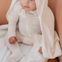Load image into Gallery viewer, Premium Baby Knit Hooded Towel - Cru
