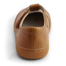 Load image into Gallery viewer, Livie &amp; Luca Prim Classic T-Strap Toffee